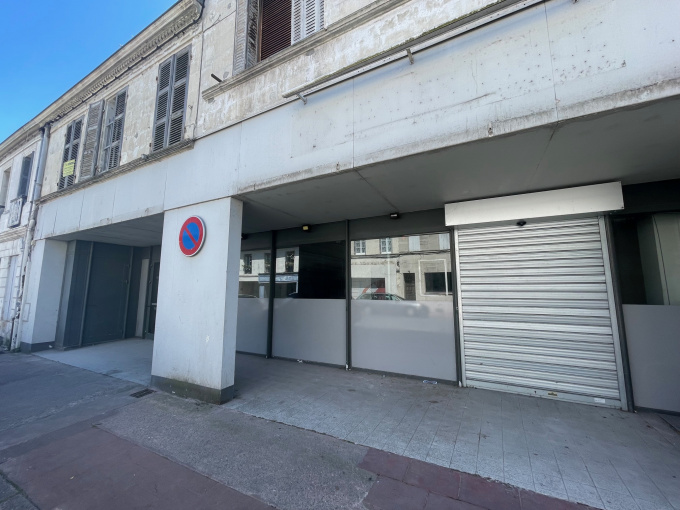Location Immobilier Professionnel Local commercial Rochefort (17300)