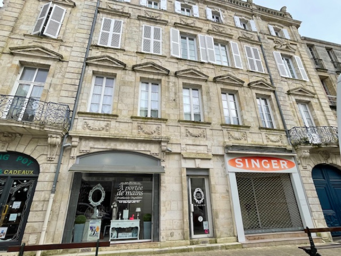Location Immobilier Professionnel Local commercial Rochefort (17300)